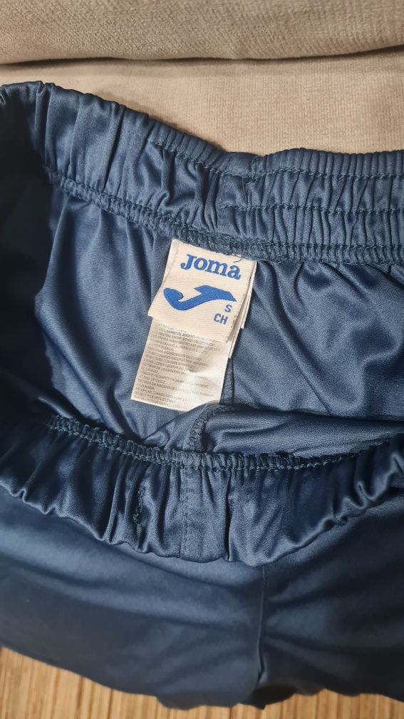 Продам футбольную форму, футболки