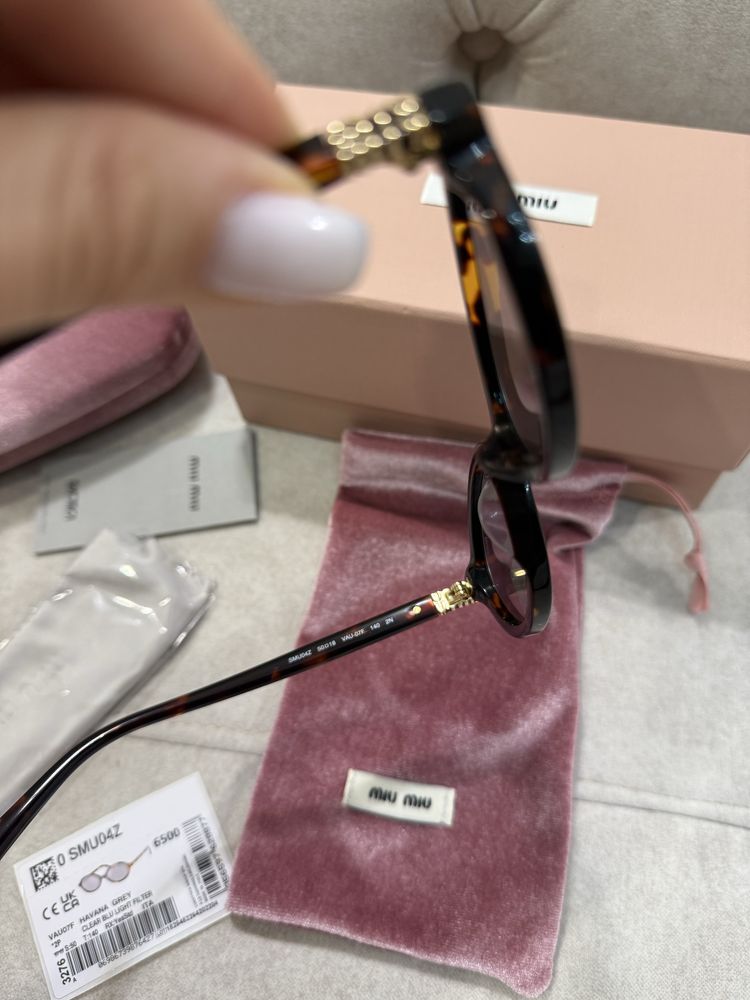 Очки Miu Miu новая коллекция 2025