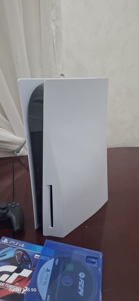Продам PlayStation 5 1Tb 11 игр