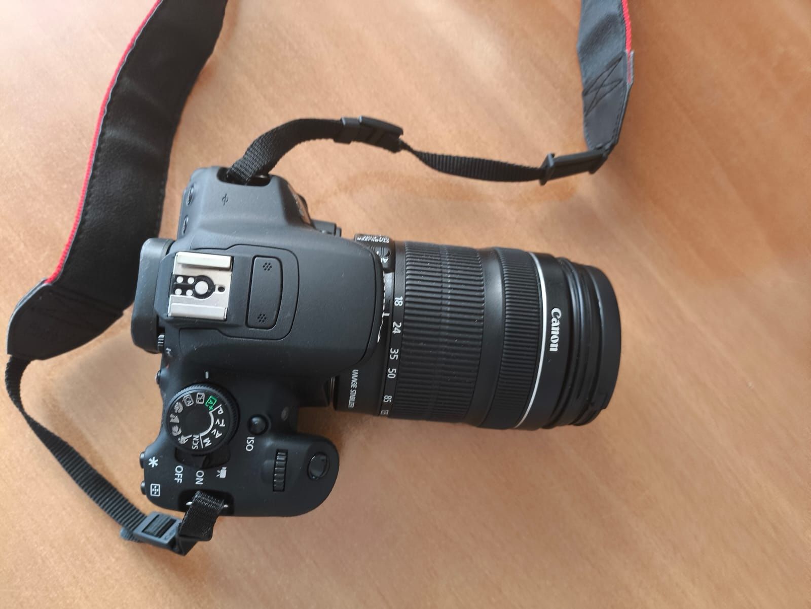 Продам фотоаппарат Canon 700D 18-135 mm