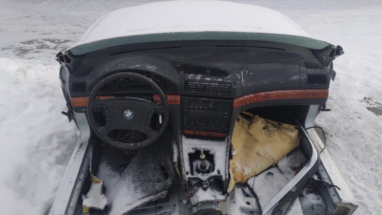 BMW e38 728 Бмв е38 МКПП на запчасти 2,8 бензин