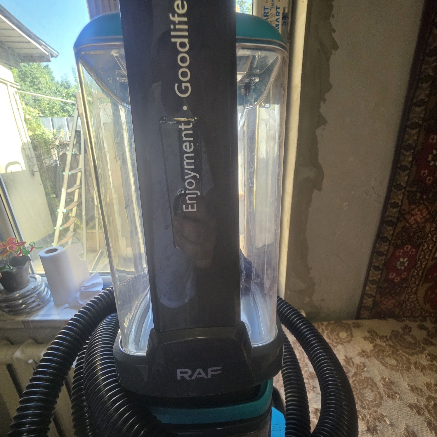 Продам  пылесос  моющийся