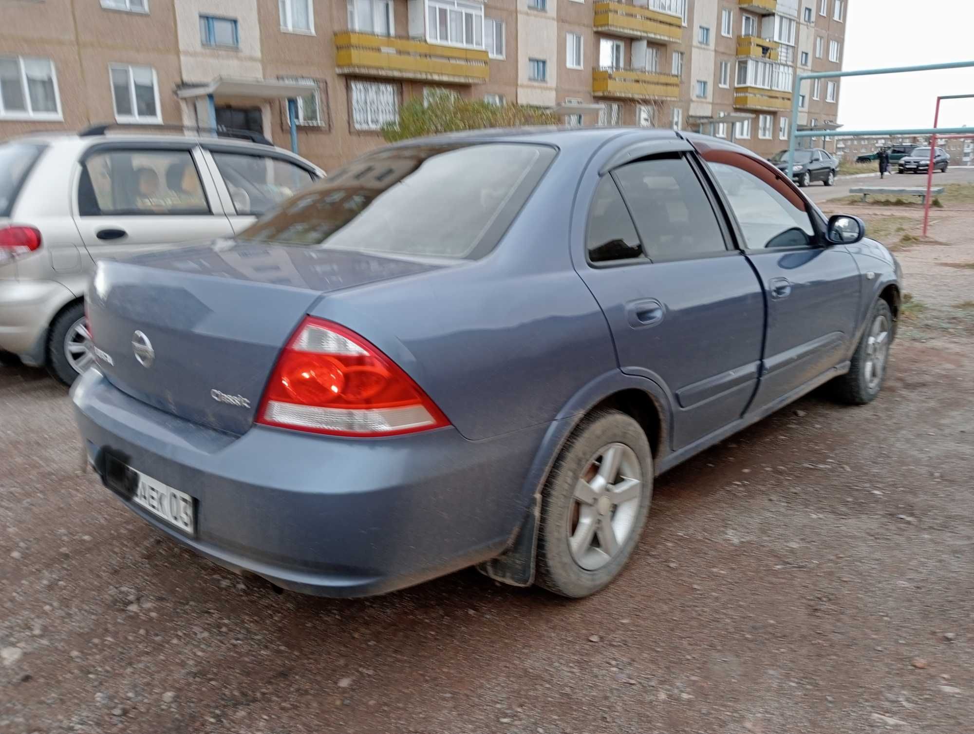 Ниссан Альмера  продам или обмен на квартиру