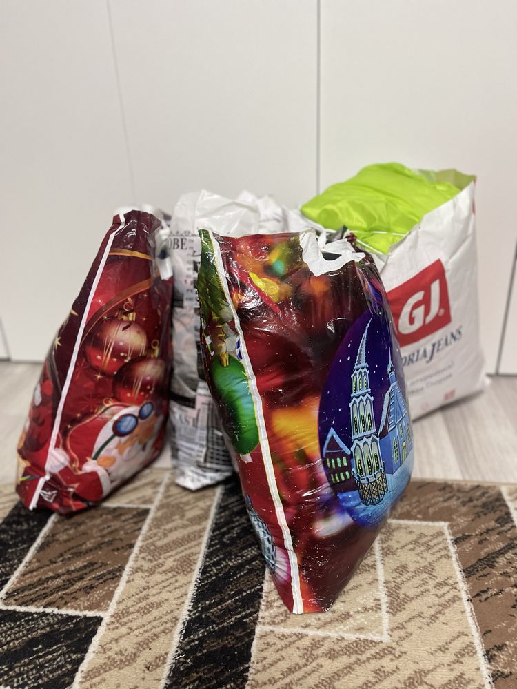 Продаются женские вещи . 4 Пакета!!!