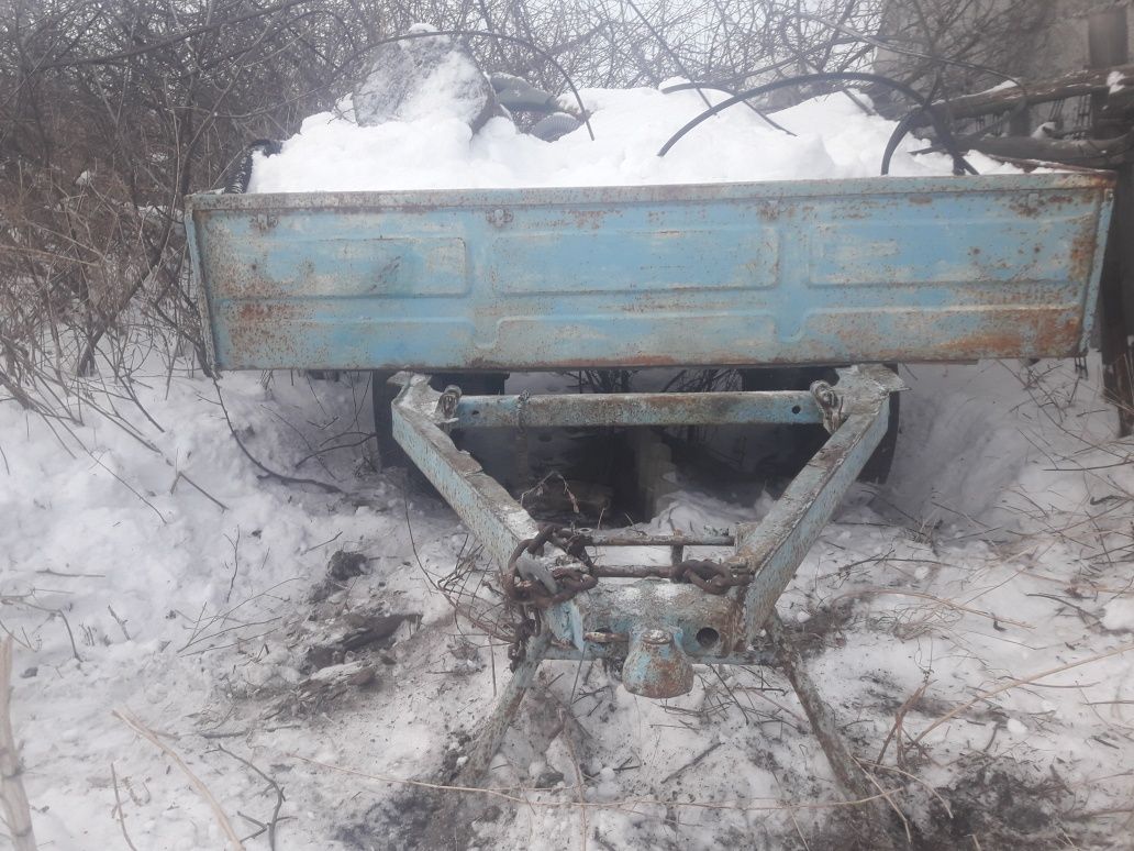 Продам лековой прицеп