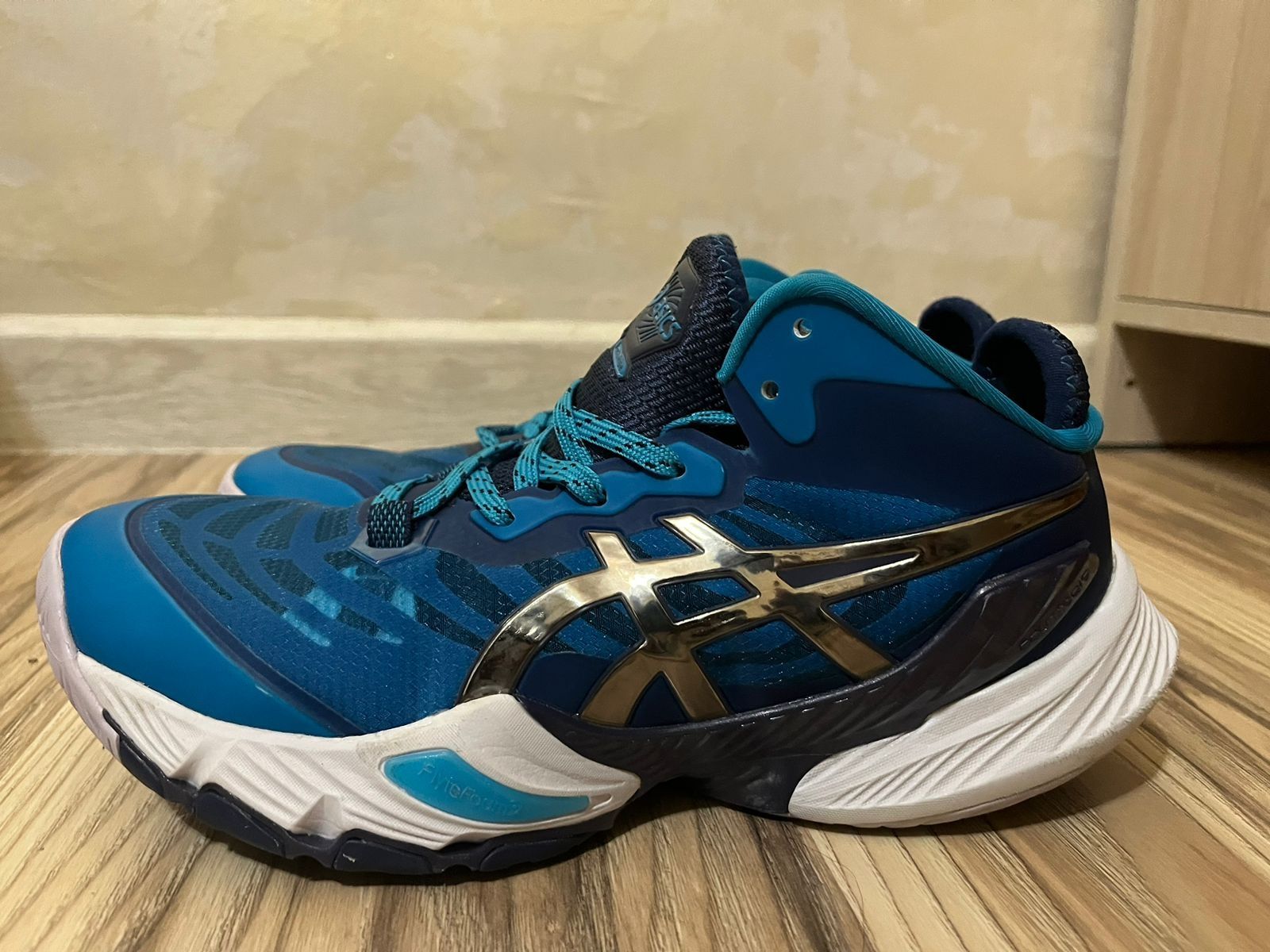 Asics metaraise синий 39.5  размера
