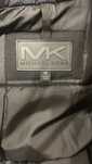 Продам зимний пуховик Michael Kors