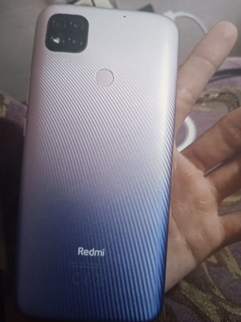 Продам Redmi 9c 4/128 в состоянии 7.5-7.7/10