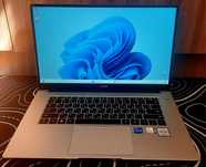 Huawei matebook Ультра cor i5 IRIS!