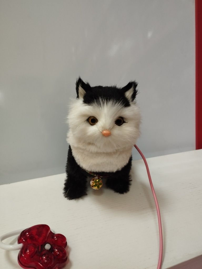 Интерактивная игрушка кошка