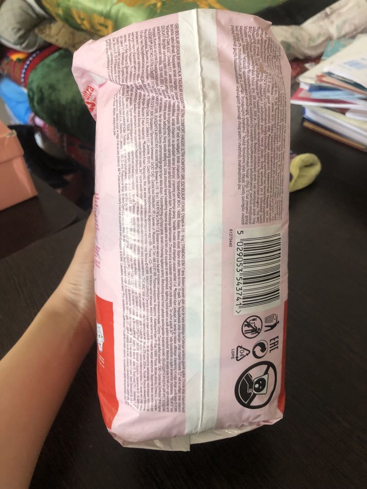 Памперс Huggies