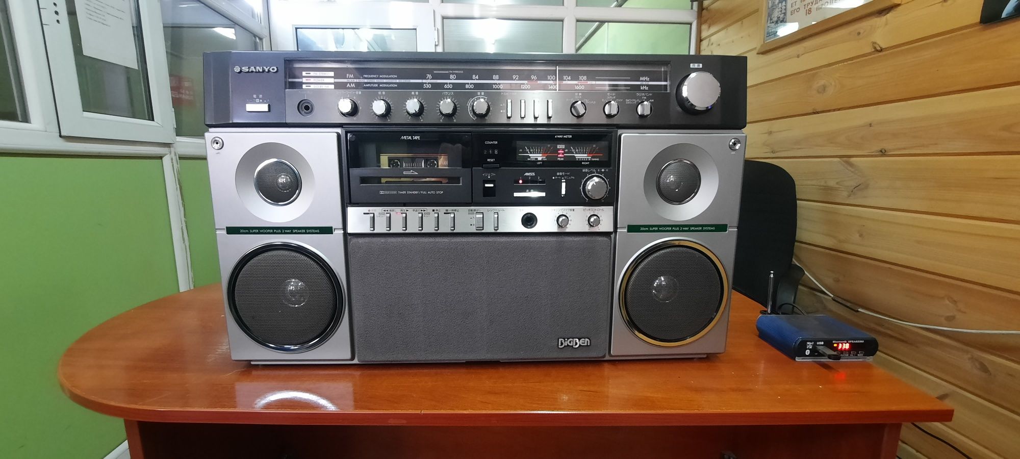 SANYO BIG BEN. Магнитола.