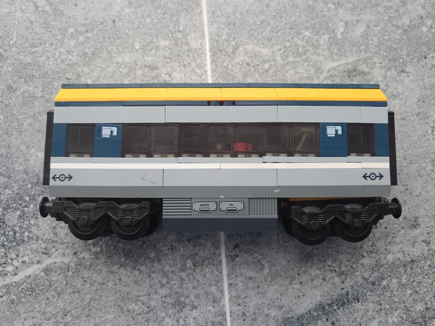 LEGO Пассажирский поезд 60197