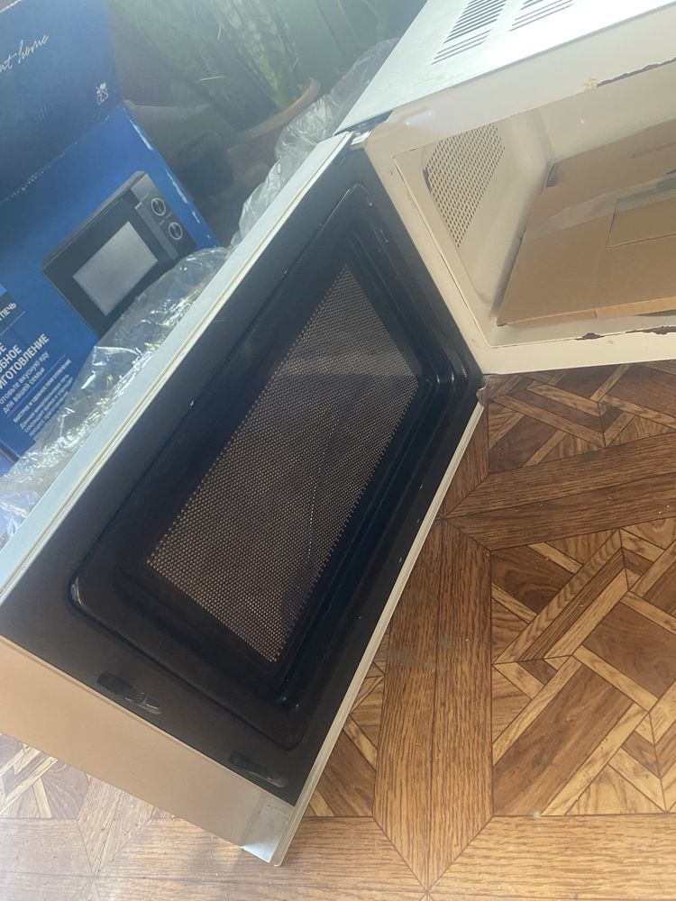Продам микроволновую печь.
