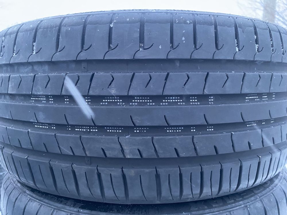 Пара летние шины 225/40/18 225/40R18.
