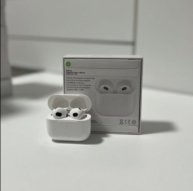 AirPods 3 поколения