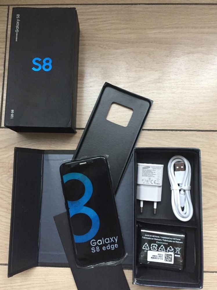Смартфон Samsung S8