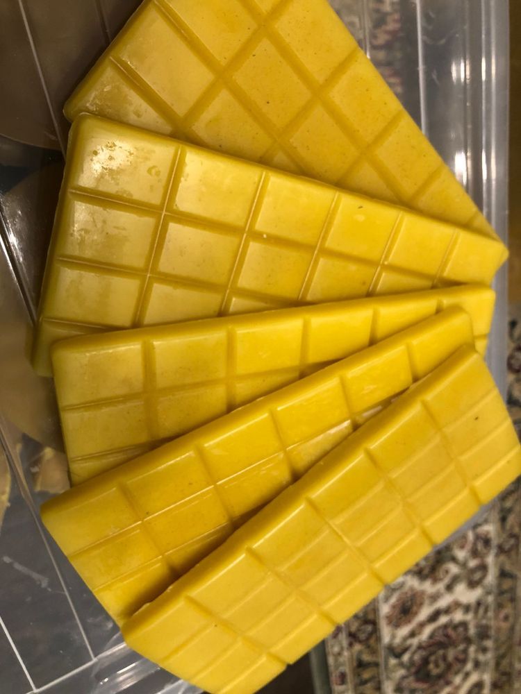 Воск пчелиный плиточный
