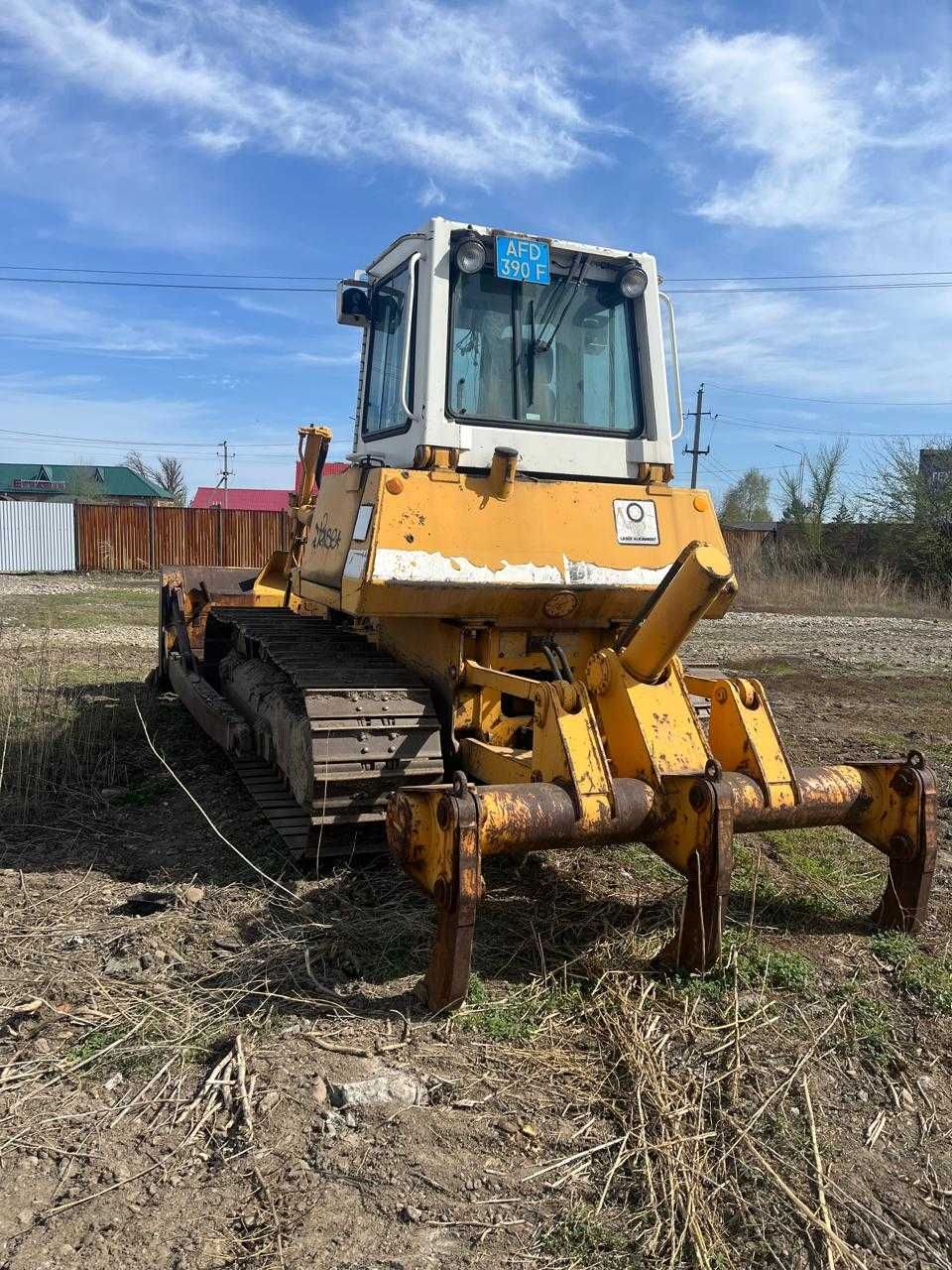 Продам Бульдозер
