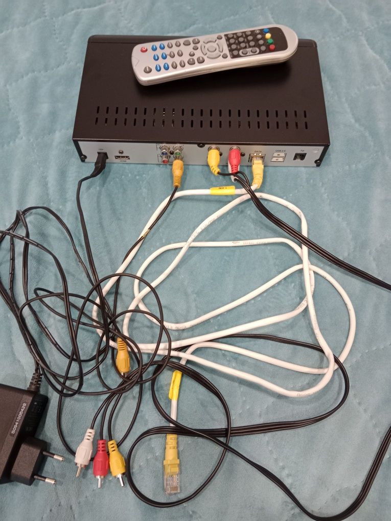 Телевизионная приставка IPTV STV SIG 220.