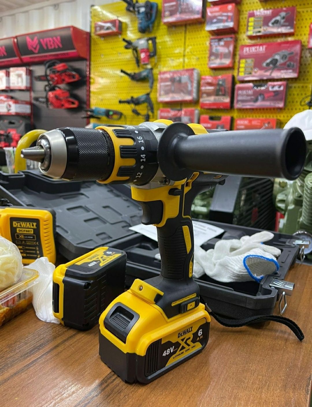 Шуруповерт DeWALT 2в1 шуруповерт+ледобур акумуляторная ударная дрель