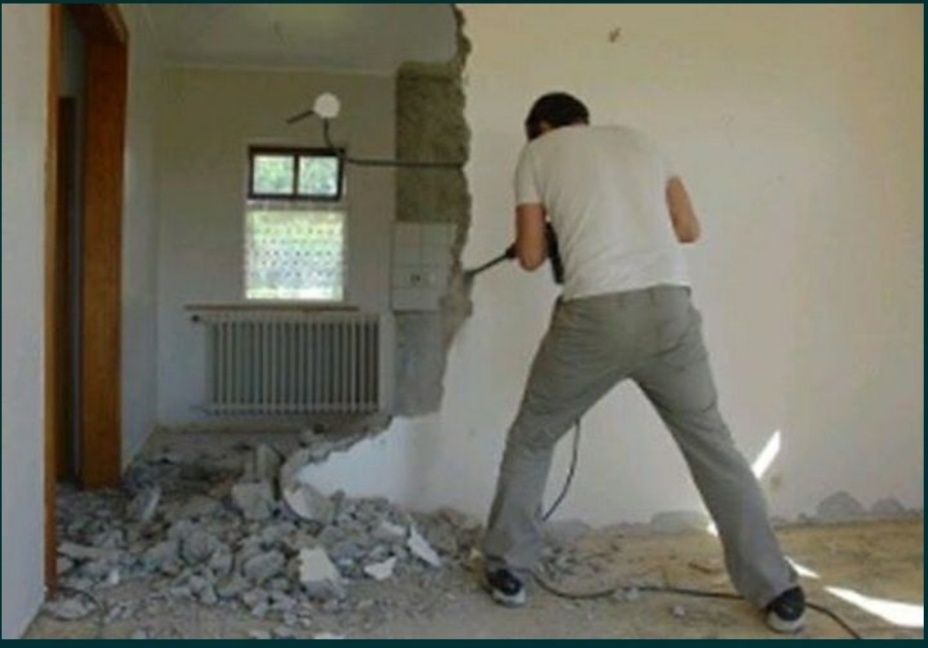 Услуги Демонтажа. Ломаем кафели полы перегородки и тд