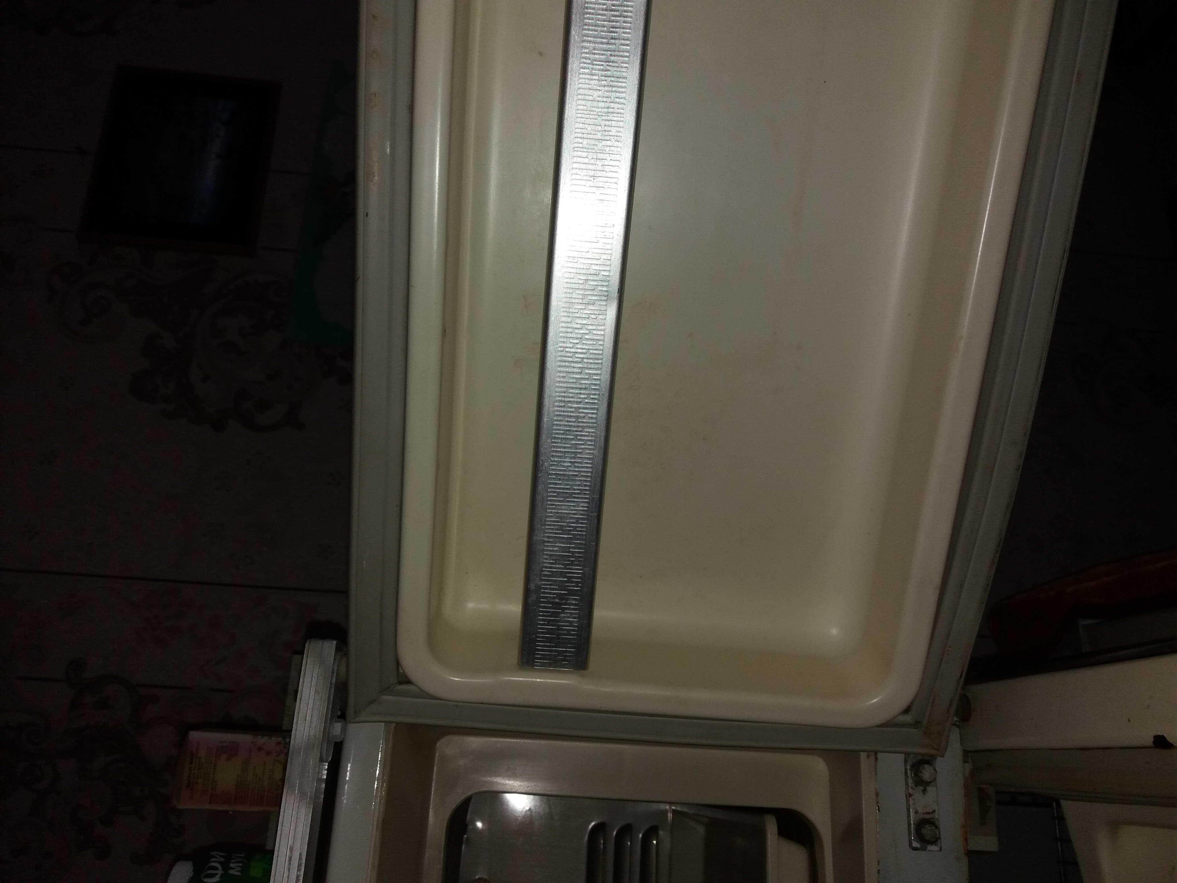 Продам холодильник