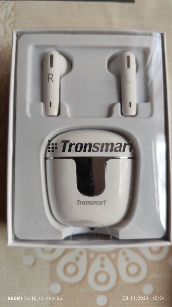 Продам беспроводные наушники Trosmart Onyx Ace pro