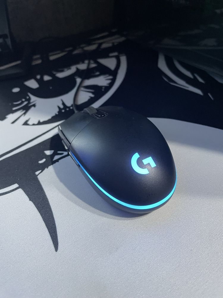 Logitech     G102