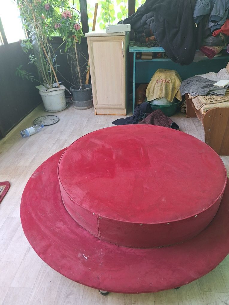 Подьюм для свадебных салонов