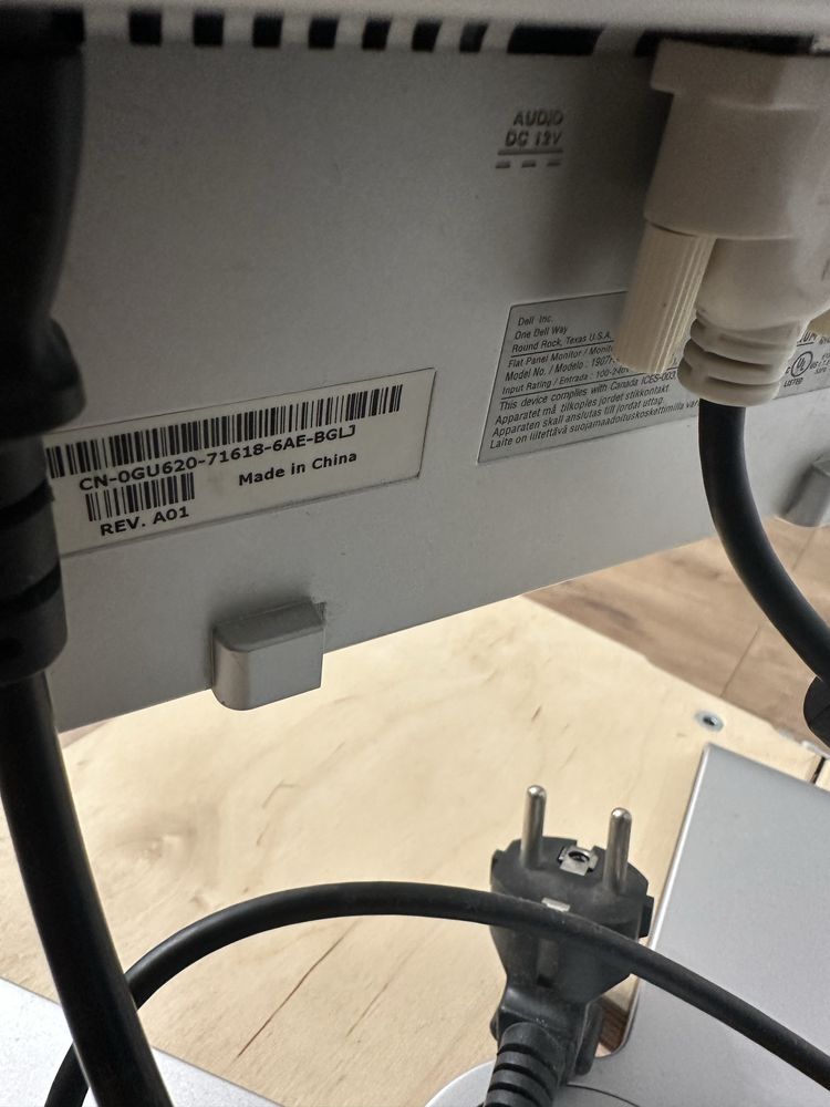 Dell у 1907FPt 19" Fullscreen LCD Monitor