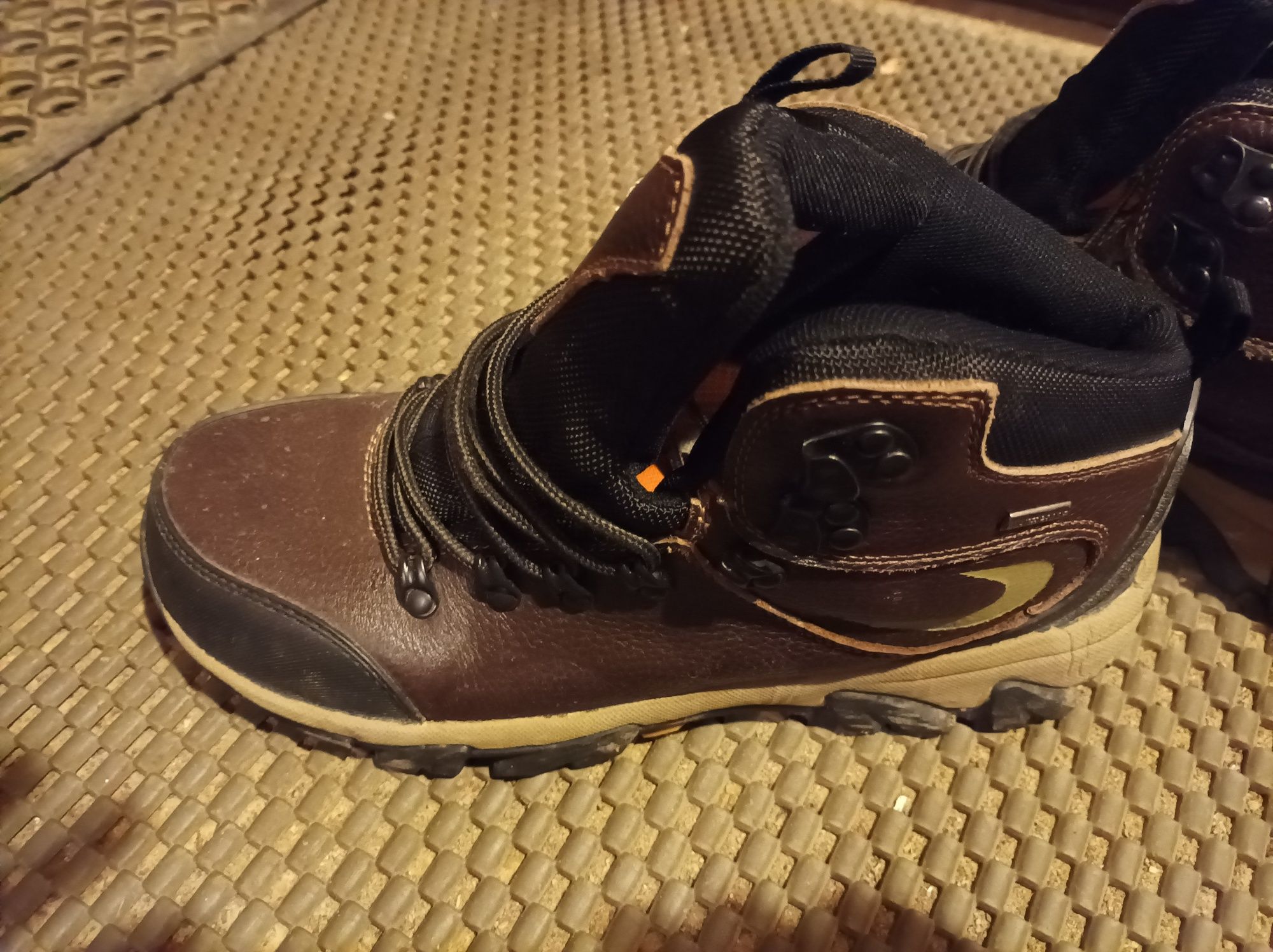 Продам ботинки Jack Wolfskin