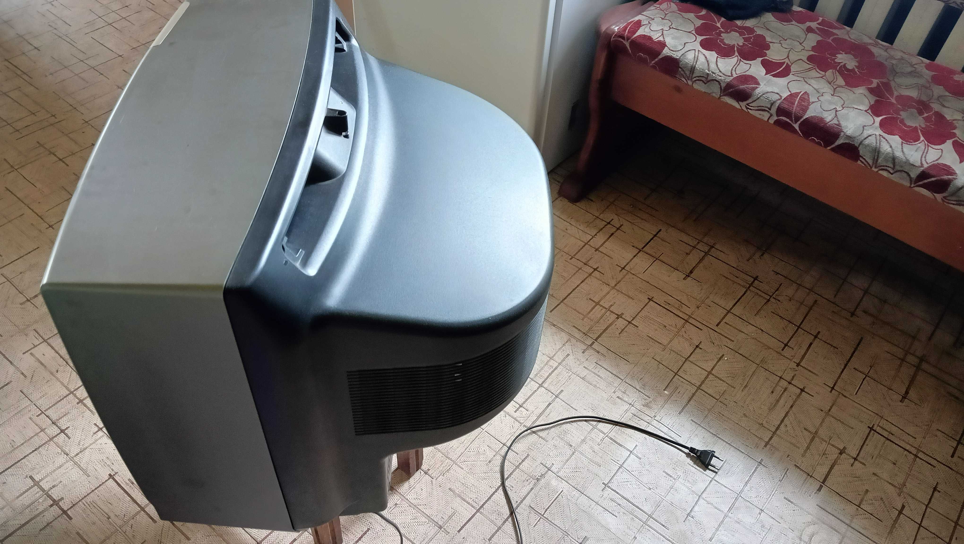 Продается телевизор