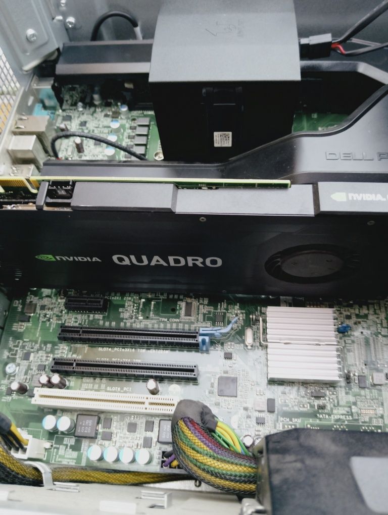Продам игравой компьютер немецкой сборки DELL 
Процессор Intel Xeon E5