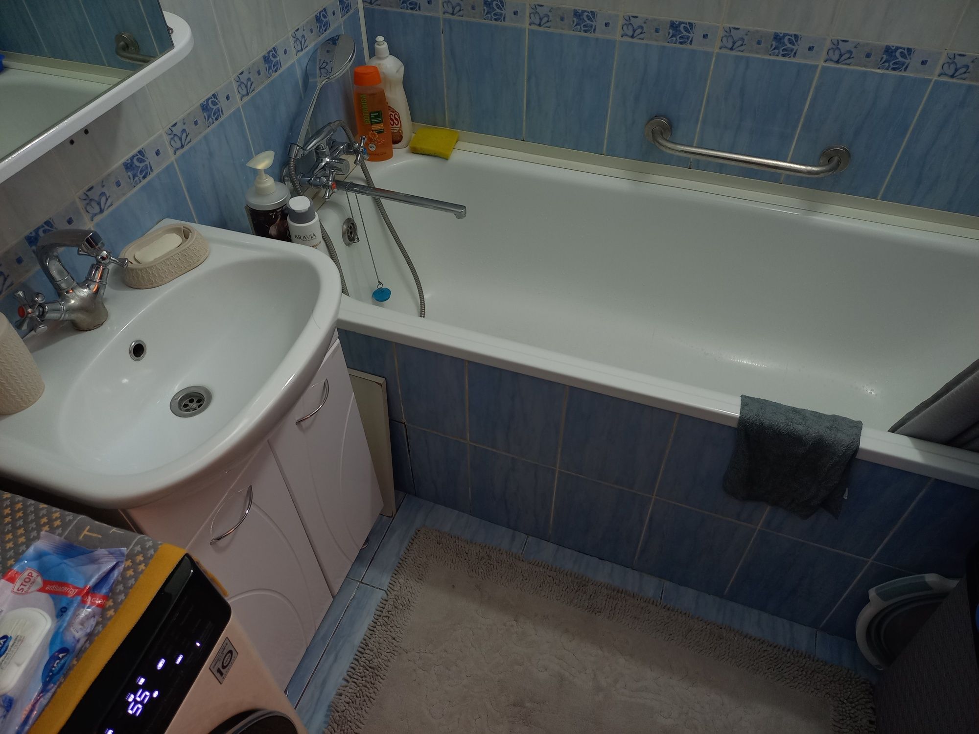 продам отличную квартиру в Алматы , мкр.Жетысу-2 , НЕзалоговая  , ТОРГ