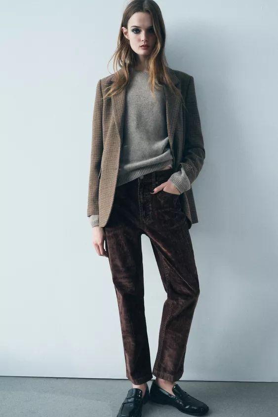 Джинсы Zara с этикеткой