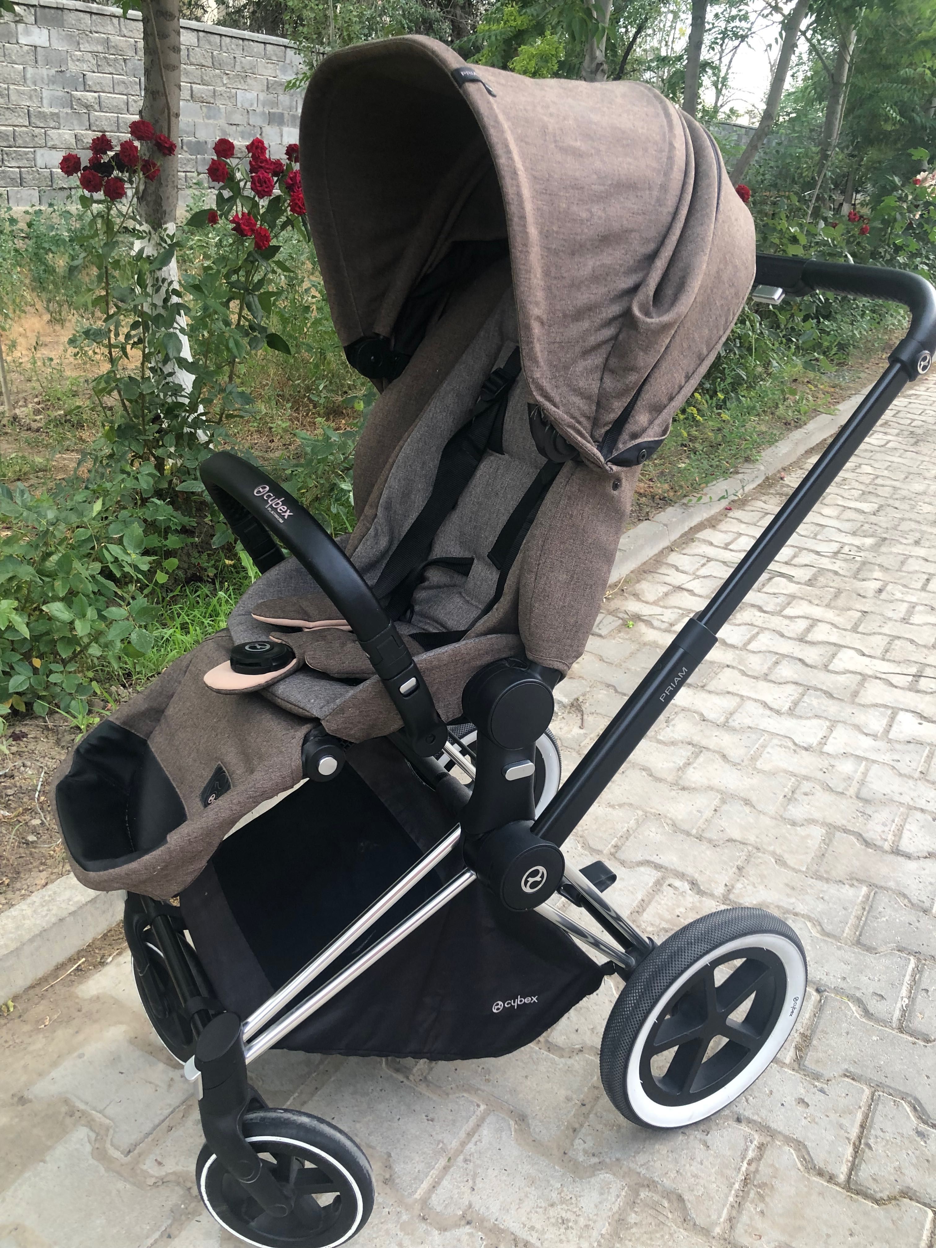Немецкая коляска Cybex (стульчик в подарок)
