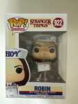 Funko Pop Robin в коробке