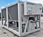 Чиллер Daikin EWAP 200 MBY (199 кВт)