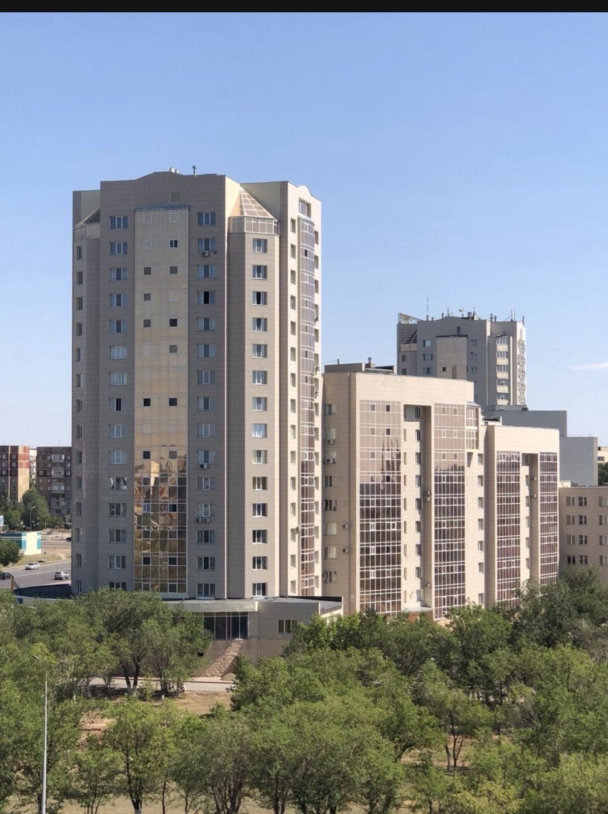 Сдаю 2 х комн квартиру