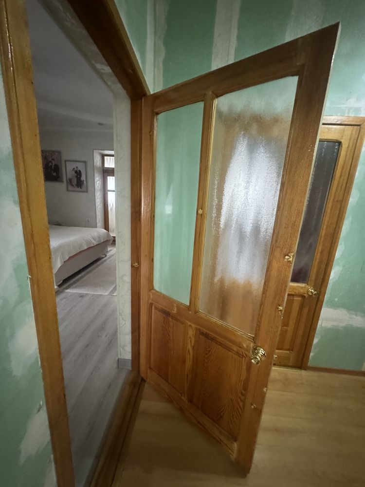 Продам деревянные межкомнатные двери