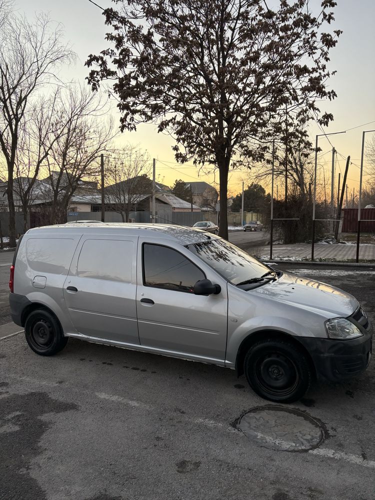 Продам Lada Largus фургон