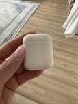 Продам Air Pods.