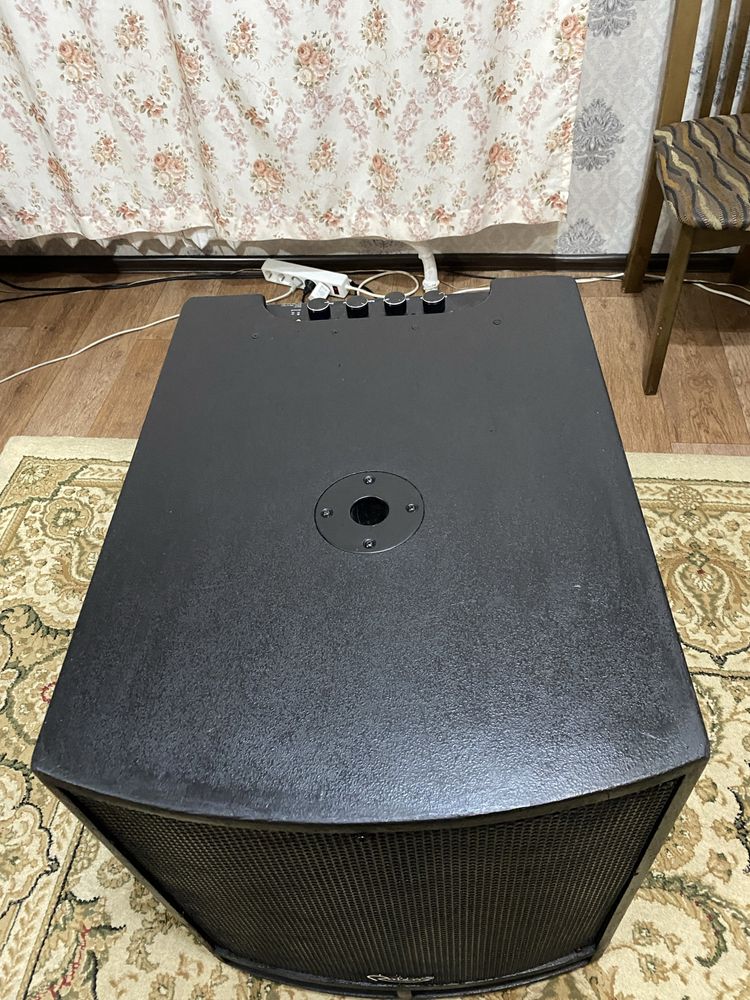 Активный сабвуфер Rolenz BANG R600, 1 штук, 18" дюмовый