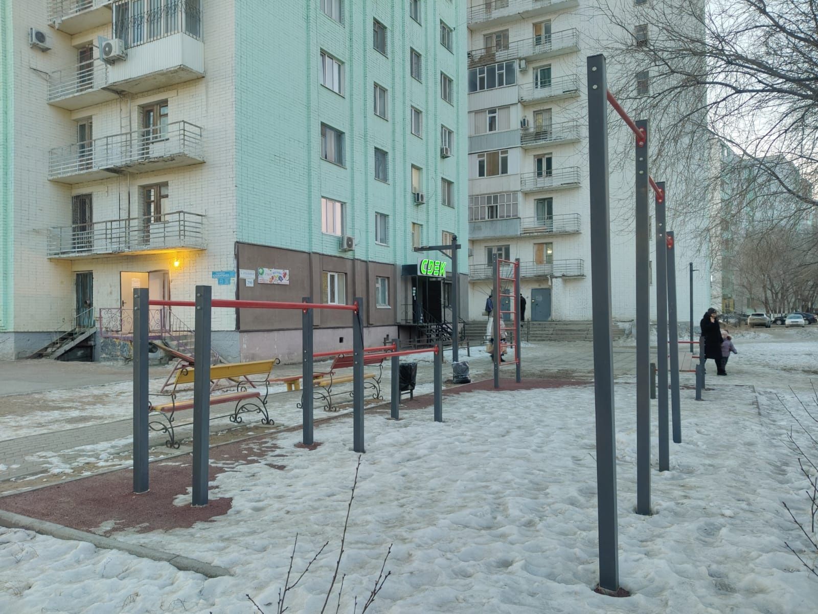 Продам квартиру или меняю на полуторку с доплатой  в 8 мкр.