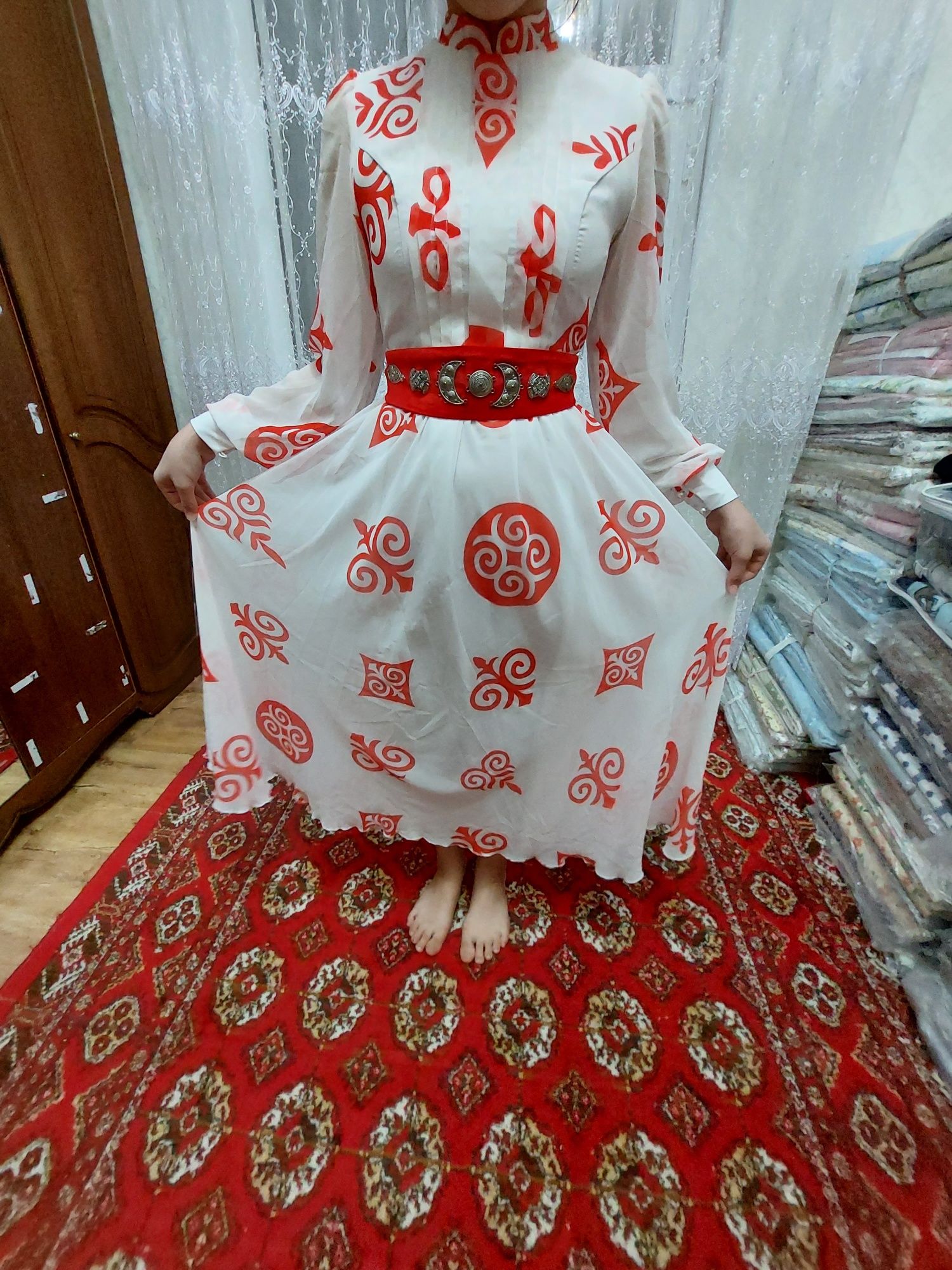 Национальная платье