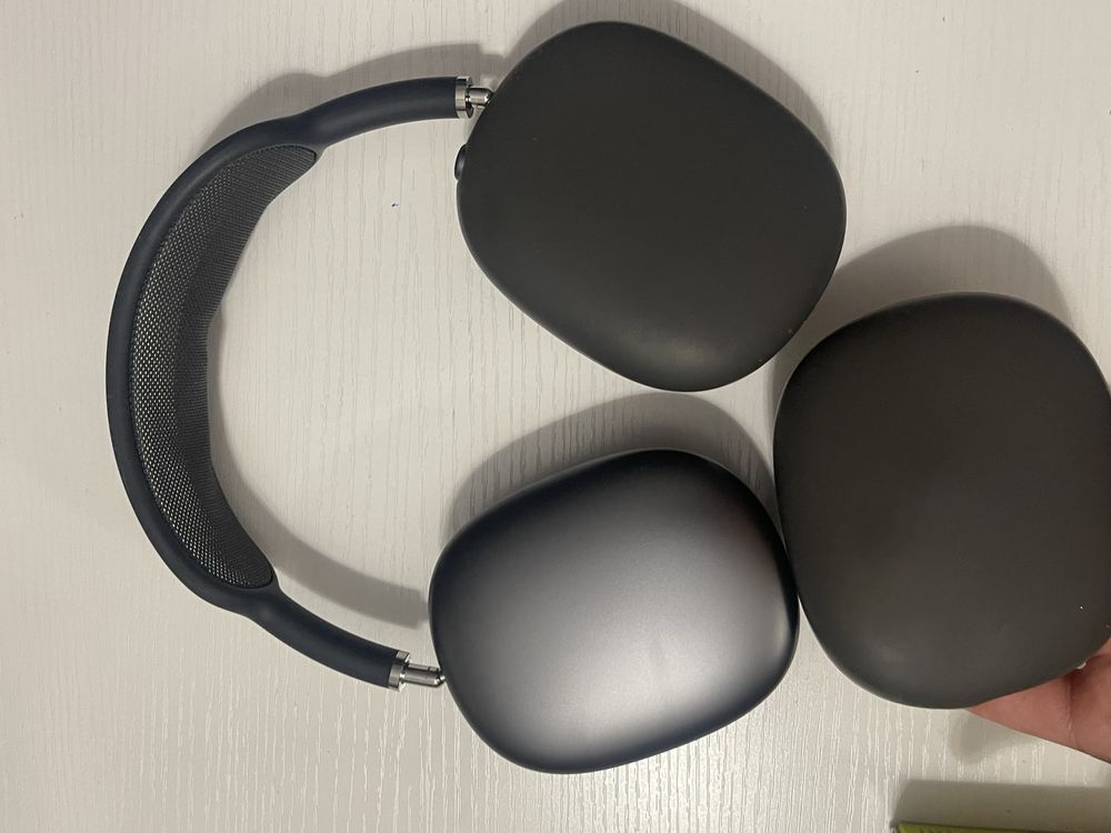 Продам Air pods max черные
