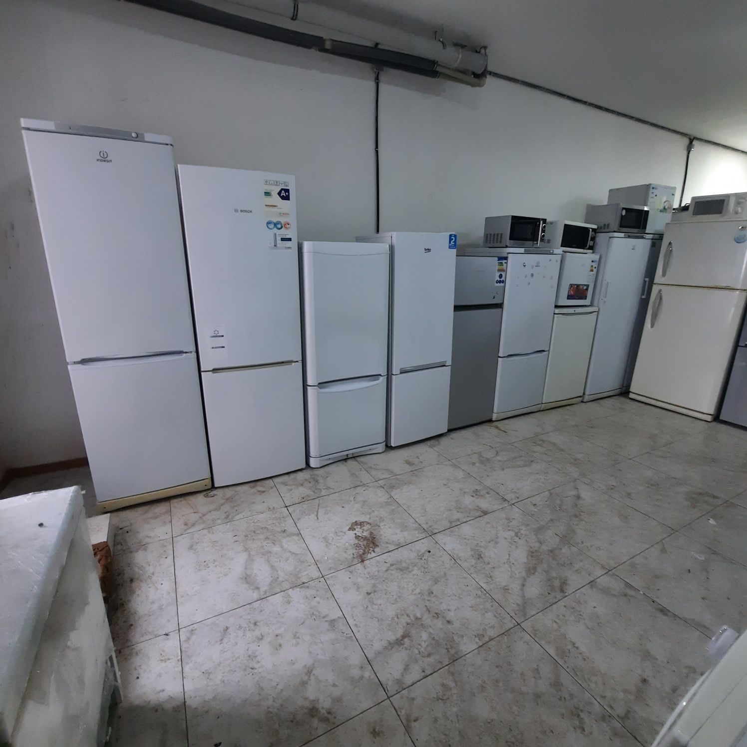 Продам Холодильники Б/У в отличном рабочем состоянии