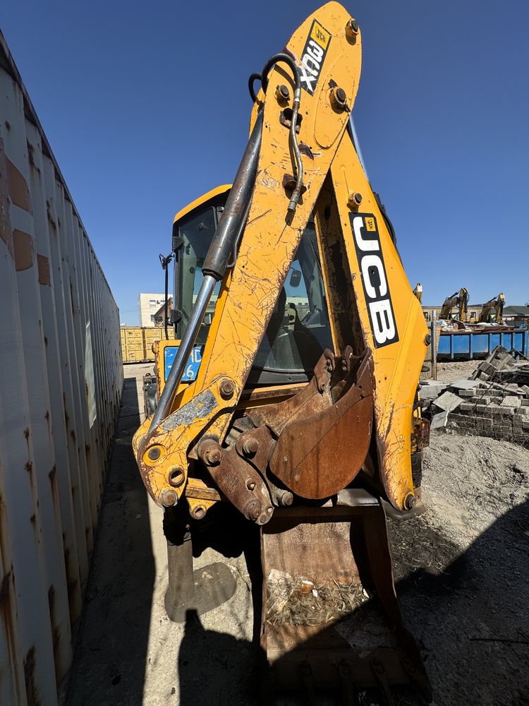 JCB на ходу торг при осмотре