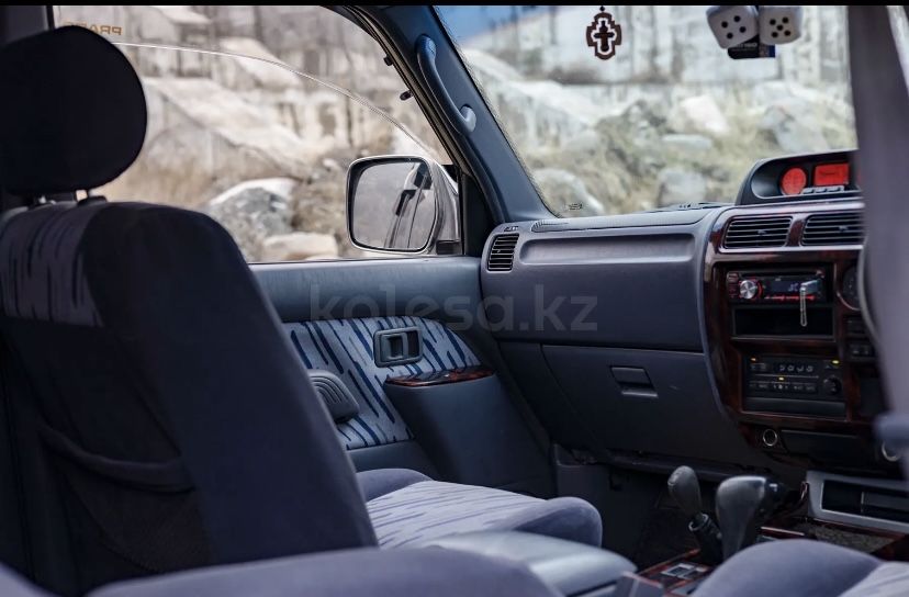 Продам машину Toyota Land Cruiser Prado 1996